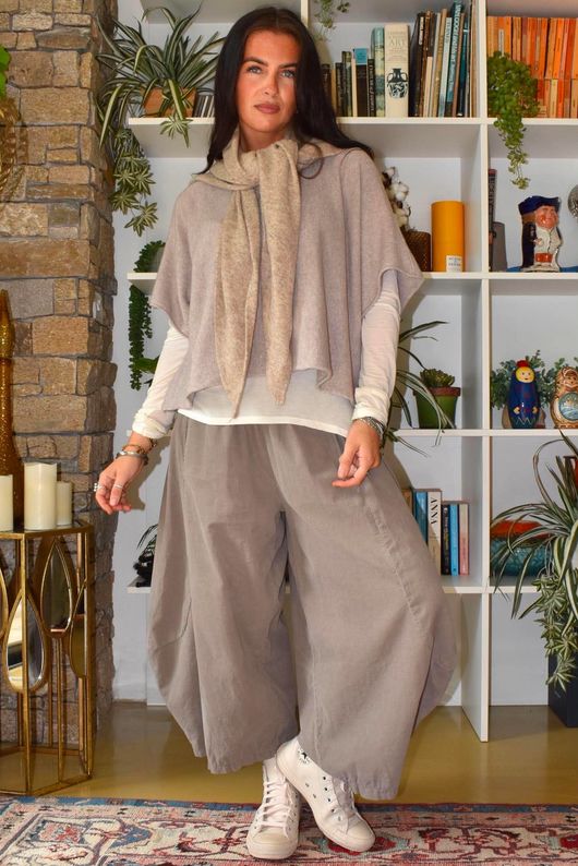 Bateau Needlecord 7/8 Barrel Culotte Pant Mocha